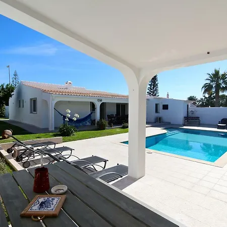 Caroline 3 - Clever Details Villa *