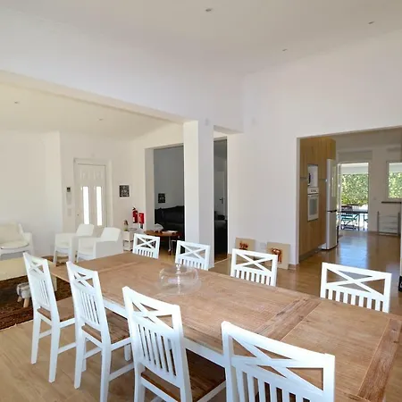 Caroline 3 - Clever Details Villa